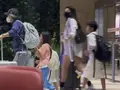 Bae Yong-joon y Park Soo-jin, los hijos captados por primera vez en Singapur…viaje en crucero en compañía de la pareja de Shin Hye