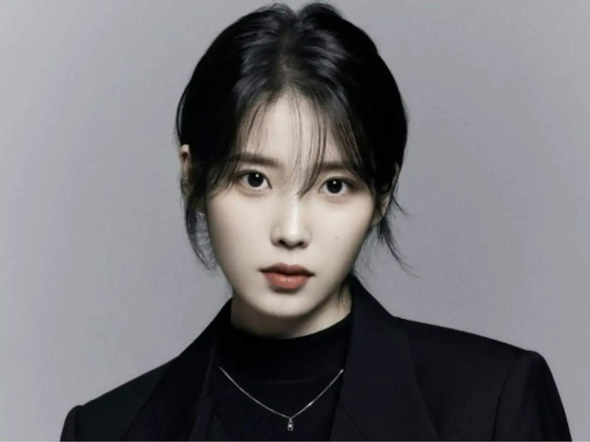 아이유, 데뷔 18주년 기념 2억 원 기부…신곡 발매 및 CGV 무대인사 일정