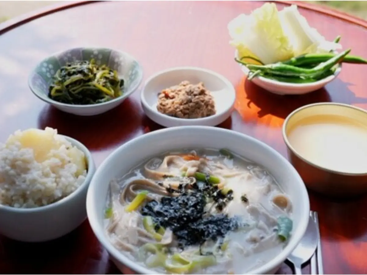 '한국인의 밥상' 뗏목 타고 흐르는 70년 추억의 맛 