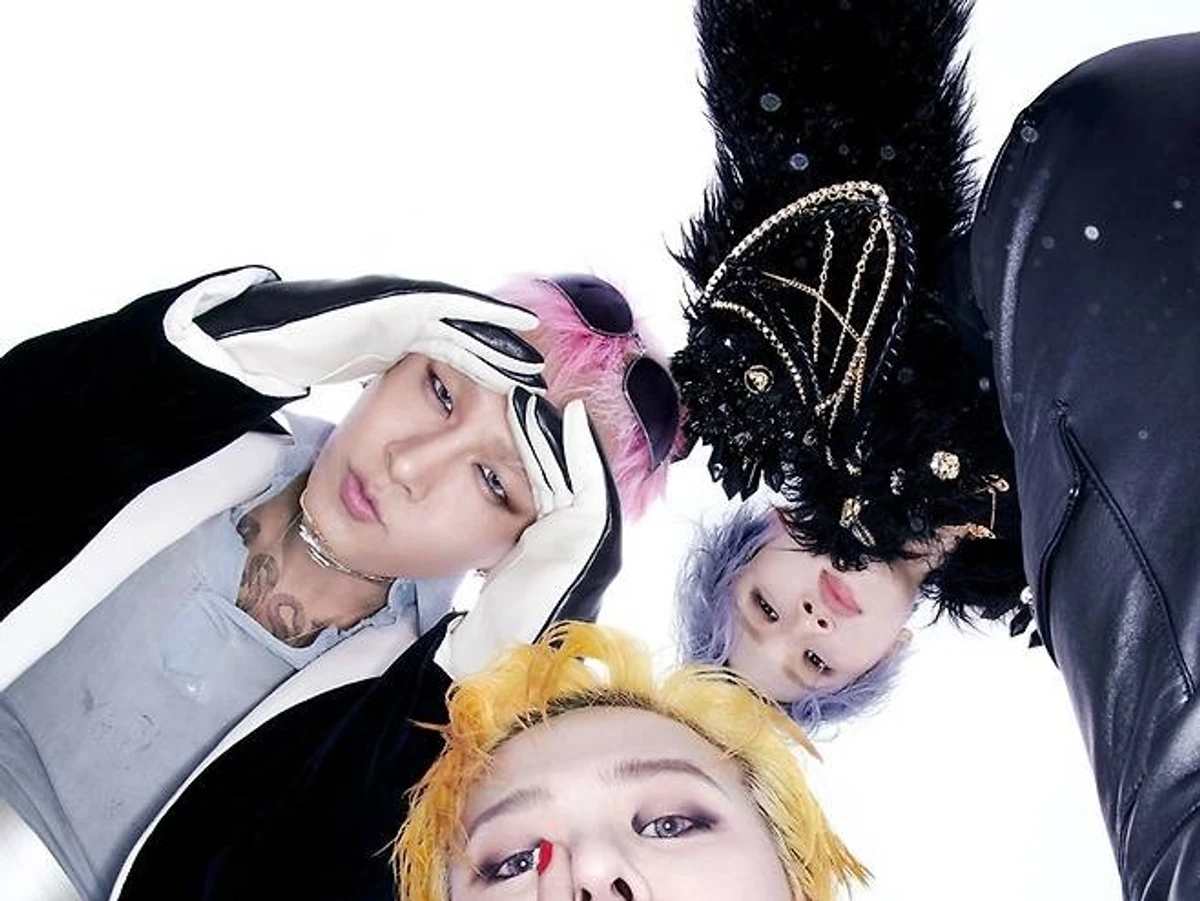 BIGBANG bất ngờ trở lại với ca khúc mới ‘BiiiG’ nhân kỷ niệm 20 năm debut: “Nhà vua trở lại, đội hình đầy đủ sau 4 năm 4 tháng”
