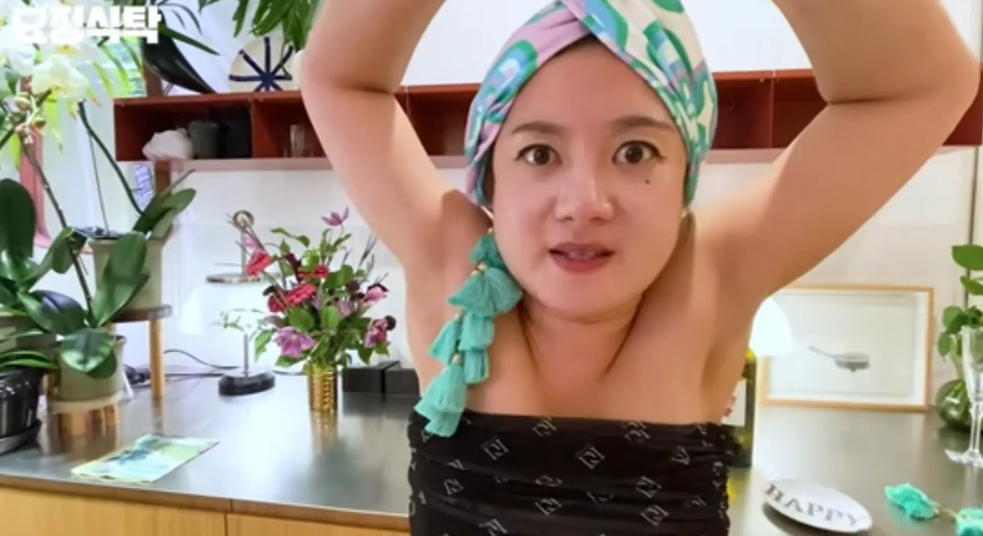 박나래, 매니저 갑질 폭로 나래바 뒷수습부터 나혼산 조작 의혹까지 파장