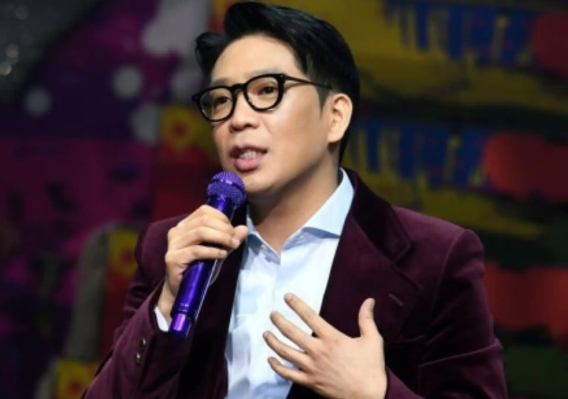 MC몽, 유부녀 차가원 회장과 불륜설 파문...120억 현금 이체 및 임신 요구 정황 포착