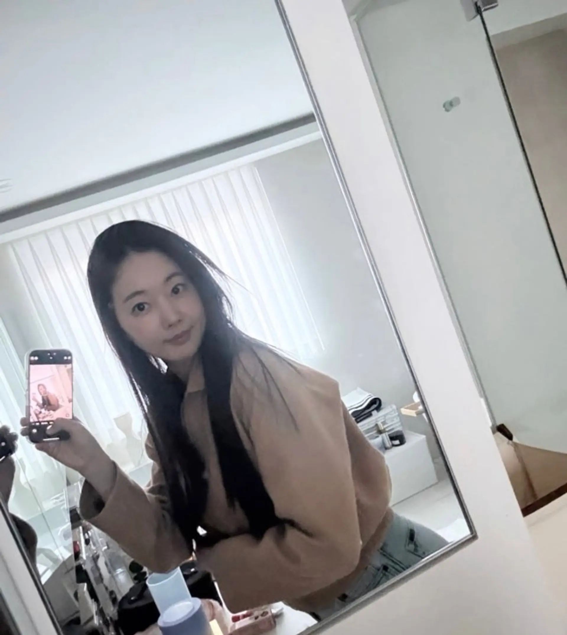 Kim Sa-rang, 47 Years Old, Unbelievably Young-Looking Bare Face Revealed... "Happy New Year"