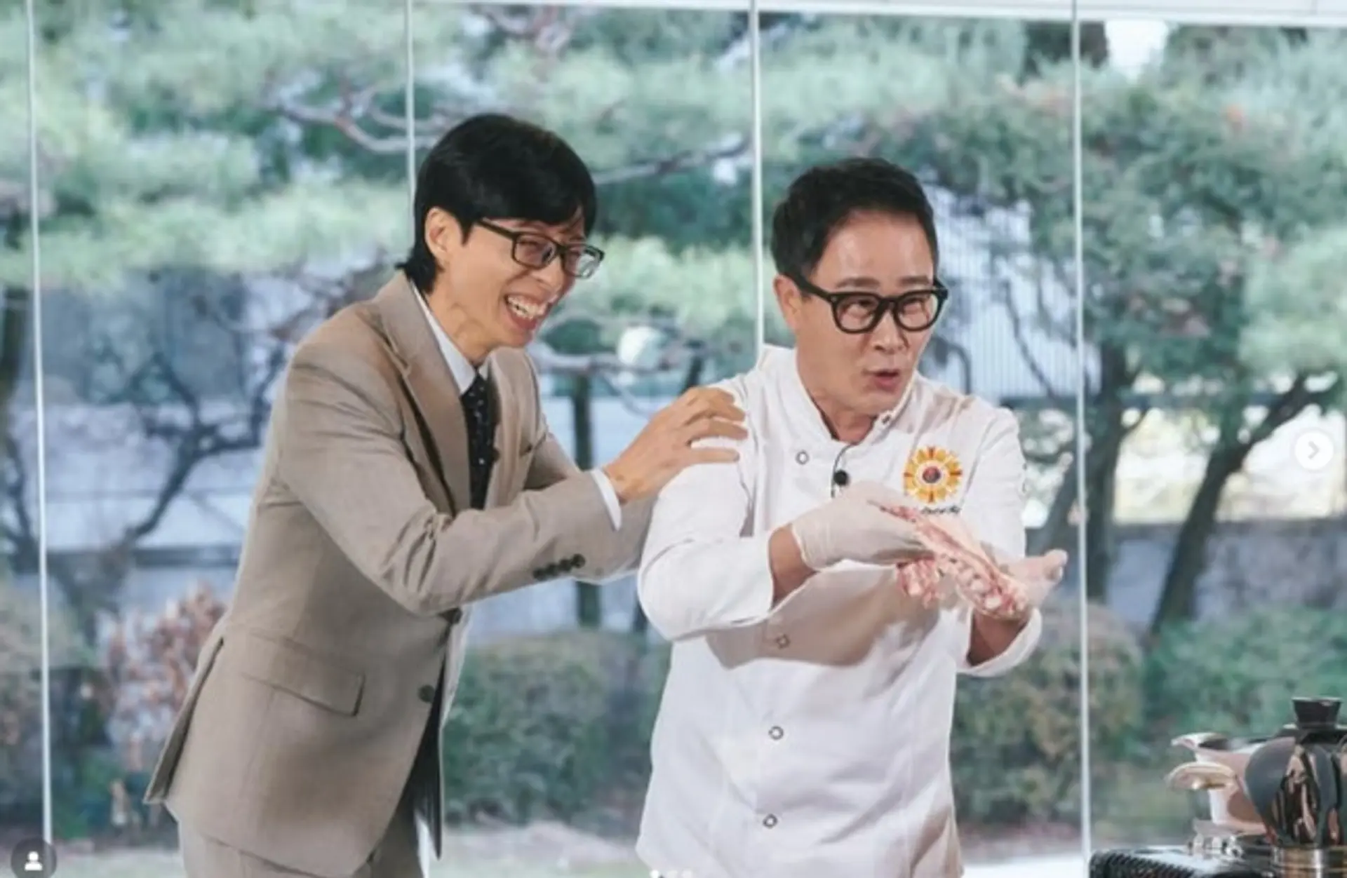 'Black and White Chef 2' Omansauce Master Chef Lim Seong-geun Makes Surprise Appearance on You Quiz... Yoo Jae-suk Also Captivated by His Charming Personality