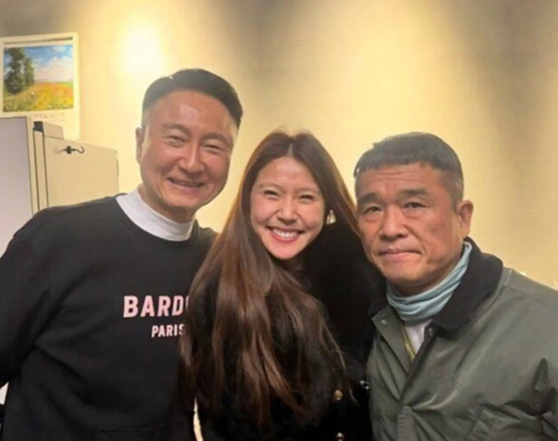 김건모, 6년 만의 복귀 앞두고 포착… "수척해진 얼굴" 눈길