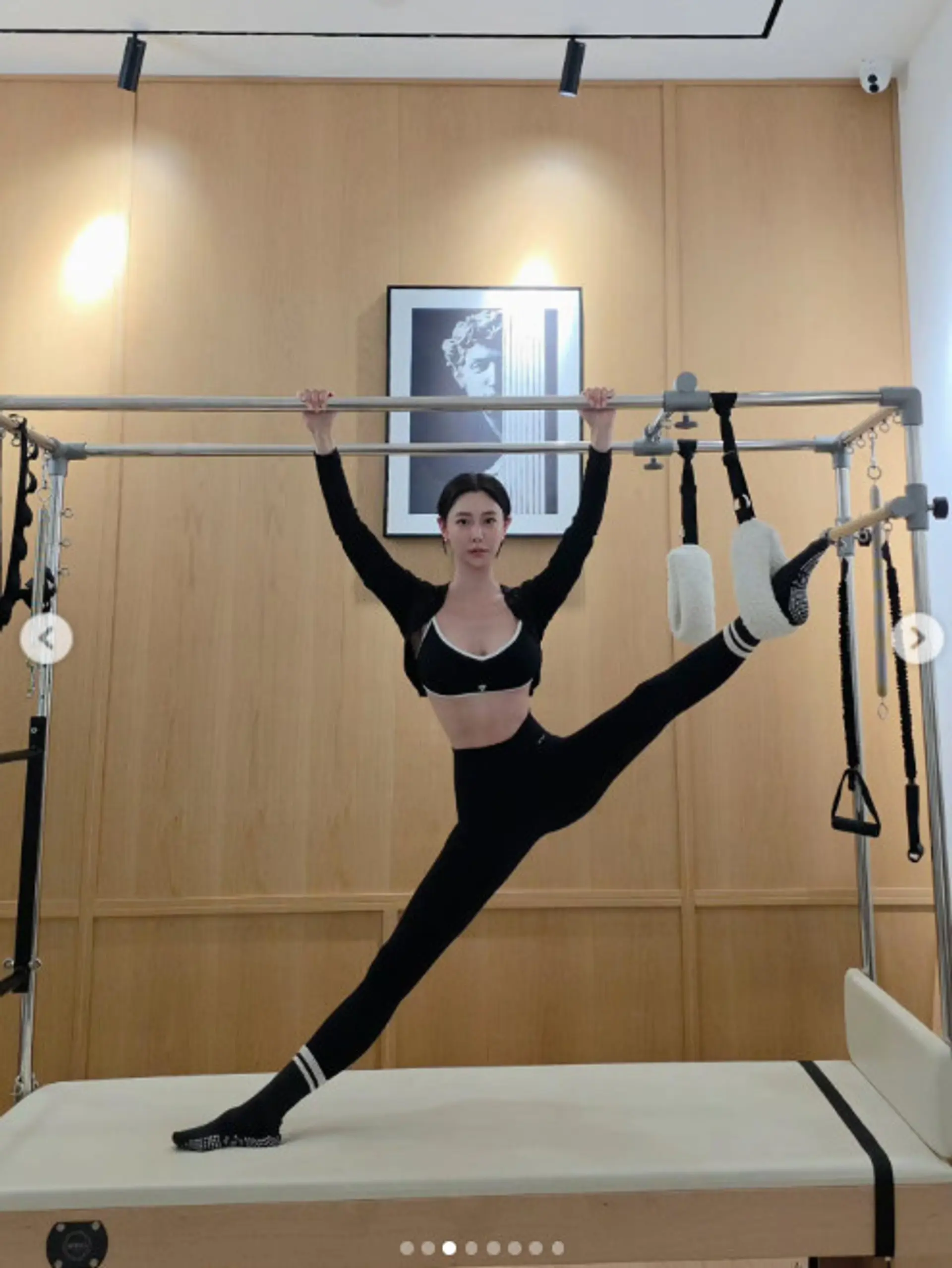 클라라, 이혼 후 전해진 근황… "필라테스로 완성한 무결점 몸매와 유연성"
