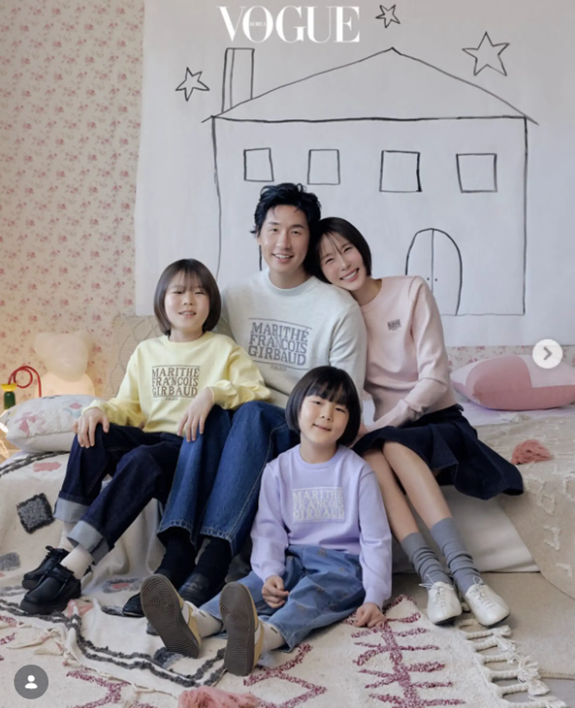 김나영♥마이큐, 두 아들과 행복한 가족화보…"웃는 미소가 붕어빵"