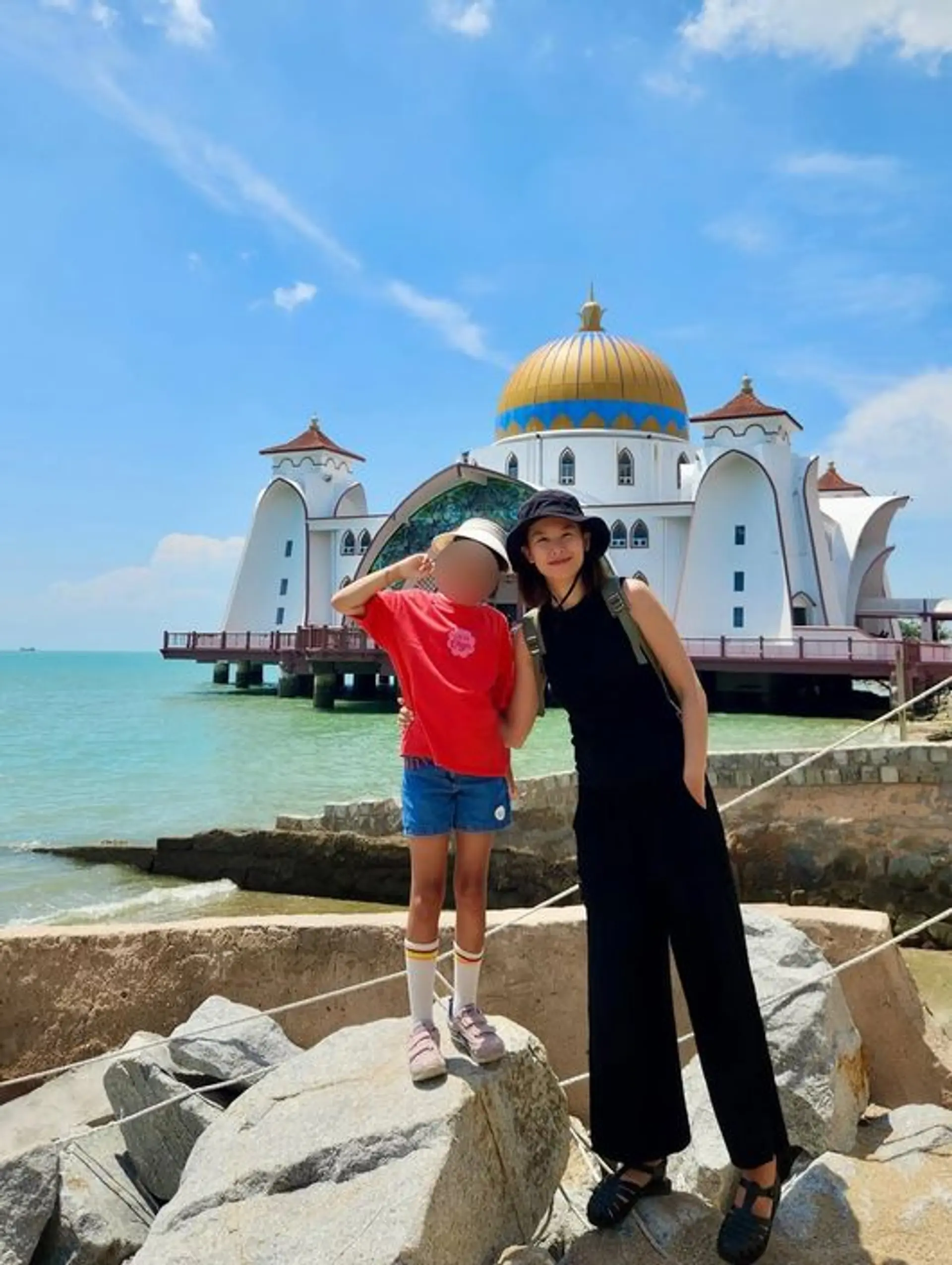 "아빠 이동건 판박이네"… 조윤희 딸, 우월한 기럭지 '깜짝'