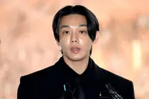 刘亚仁确认回归大银幕，执导张在贤新作《吸血鬼》主演，时隔三年重返演艺圈