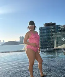 YouTuber Lala, Confidently Reveals Swimsuit Look at the Pool... Fans Cheer for Honest Body Transformation