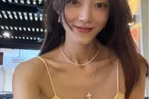 林昌正·徐海妍夫妇，绿草如茵上的温馨家庭旅行… 
