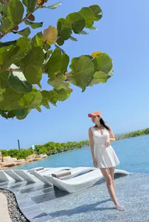 Shin Ji Reveals Stunning Legs in Vietnam... 