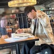 '나는 솔로' 30기 영철, 잠적설 딛고 대구 카페서 포착