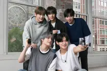 Tomorrow X Together, màn comeback đầu tiên sau khi gia hạn hợp đồng toàn bộ… Câu chuyện tình yêu da diết trong diện mạo mới