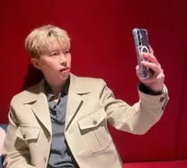 임영웅, 파격 금발 변신…아이돌 뺨치는 눈부신 근황