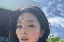 레드벨벳 슬기, 발리 달군 파격 비키니 자태…완벽 복근 과시