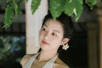 이유비, 발리서 빛난 청초 비주얼…'유미의 세포들3' 맹활약