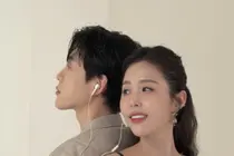 '5월의 신부' 코요태 신지, 예비신랑 문원과 로맨틱 웨딩 화보