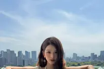아이브 장원영, 151만 원 명품 속옷 노출...파격 로우라이즈