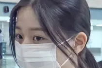 장원영 '태도 논란' 나비효과…공항 신원확인 민원으로 번져