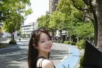 강균성 마음 사로잡은 14세 연하 신부… 배우 유하진, 맑은 미소의 일상 공개