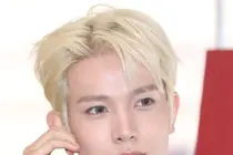 Evan tổ chức showcase mini album solo đầu tay 'DEATH OF ME', rời bỏ cái mác ENHYPEN để bắt đầu hành trình riêng
