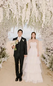 温周完X闵儿，在印度尼西亚巴厘岛浪漫结婚...公开非公开婚纱照