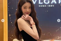 Ive's Jang Won-young Shows Off 'Generous Gift' After Losing Headphones... Thanks to the 'Family' Who Gave It Right Away