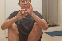 김대호, 실내 시가 흡연 인증샷 파장...단독주택이어도 반려묘 건강 걱정 엇갈린 반응
