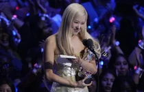 Rose, K-Pop Solo Pertama yang Naik ke Panggung Grammy... Tantangan untuk Tiga Penghargaan dengan 'Apartment'