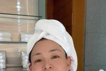 Yano Shiho, Stunning Legs Revealed Between Shower Robe... 