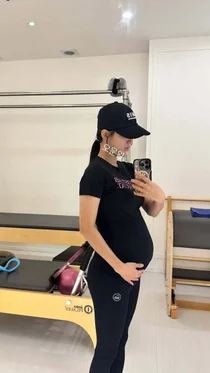 南宝拉，怀孕21周清晰的D线捕捉…惊人的自我管理