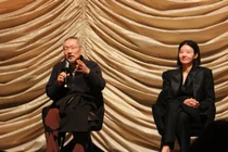 Bộ phim mới của Hong Sang-soo ra mắt tại Berlin lần thứ 34: Kim Min-hee với vai trò 'Giám đốc sản xuất' gây chú ý