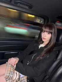 允儿，100亿购入清潭洞大楼…… 