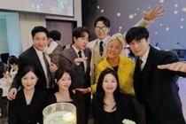 신화 이민우 결혼식 총출동… '음주운전' 신혜성만 불참