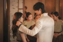 IU and Byeon Woo-seok, “The Grand Prince Consort in the 21st Century”: A Once-in-a-Lifetime Contract Couple Is Born