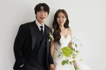 코요태 신지, 7살 연하 문원과 오늘 결혼…루머 딛고 부부 결실