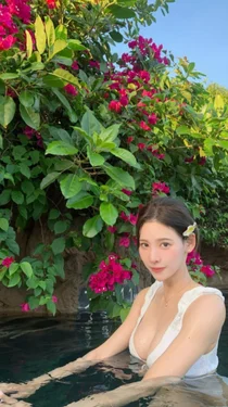 '환승연애' 이나연, 하와이 비키니 자태…40억 집·명품 화제