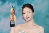 '백상 조연상' 신세경, 선배들 실언 논란 속 빛난 품격