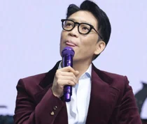 MC Mong, tối nay 8 giờ công bố danh sách cờ bạc của xã hội đen và người nổi tiếng