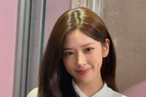 May Sunshine Ahead of Ive’s An Yujin’s Tokyo Dome Arrival… Dazzling Sporty Look