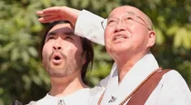 'Phố Pháp Luân' xếp hạng số 1 trên Netflix… Một câu nói của thiền sư Pháp Luân khiến Lee Joo-bin òa khóc