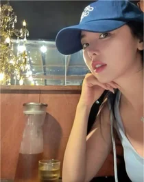 홍진영, '황당 임신설' 종결…군살 없는 완벽 청바지 핏