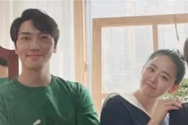 문근영, 7세 연상 배우 정평과 결혼…
