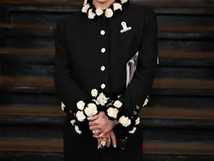 G-Dragon出席香奈儿2026工坊系列秀...在克制中展现强烈的‘香奈儿风格’