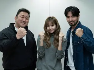 BLACKPINK的Lisa与马东锡、李知勋合作动作电影《泰戈》... Netflix制作确定