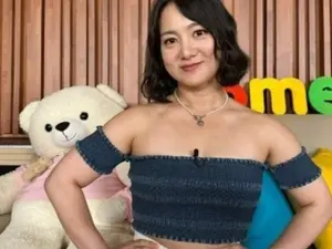 Park Na-rae's 'Injection Aunt' A, Deletes All SNS Photos and Professor Title Amid Medical Community Criticism and Administrative Investigation Review