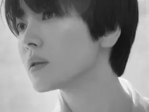 Song Hye-kyo's Bold Short Hair Transformation... Goddess Visuals and Androgynous Charm Heighten Anticipation for Netflix's Upcoming Project