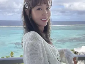 申智，度假胜地传来近况，愈发焕发青春美貌与结婚准备消息引发热议