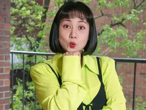 Park Na-rae, Amid Truth Wars with Former Manager, Faces Embezzlement Allegations from 'Ex-Boyfriend'... Conflicting Claims and Reputation